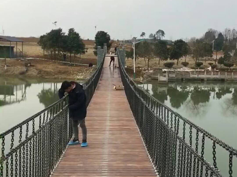 木質吊橋